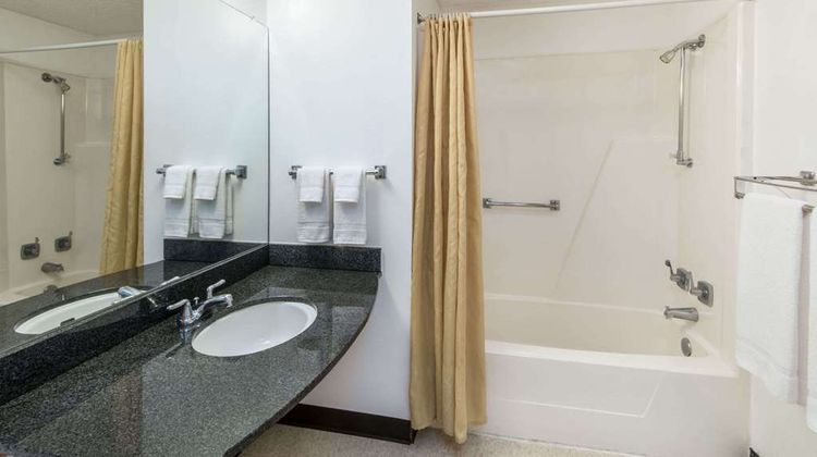 Knights Inn Canton Room