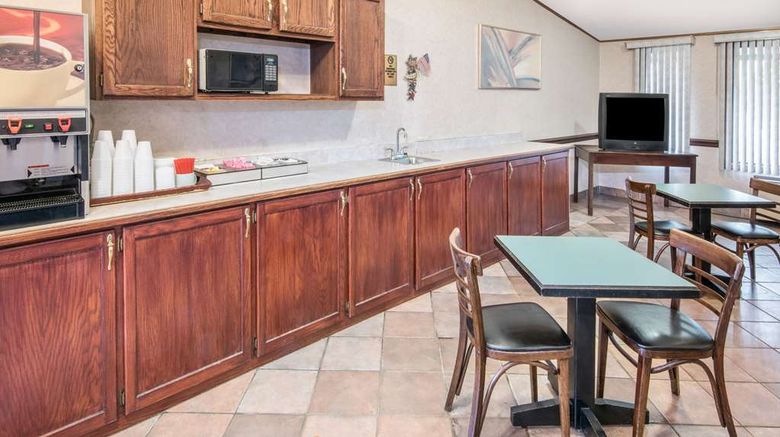 <b>Knights Inn Canton Other</b>. Images powered by <a href="https://iceportal.shijigroup.com/" title="IcePortal" target="_blank">IcePortal</a>.