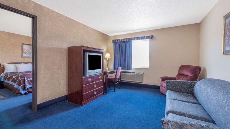 <b>Super 8 Potosi Suite</b>. Images powered by <a href="https://iceportal.shijigroup.com/" title="IcePortal" target="_blank">IcePortal</a>.