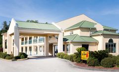 Super 8 Brunswick/South