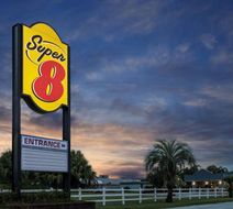 Super 8 Ocala Exterior