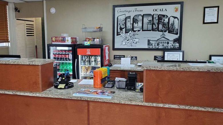 <b>Super 8 Ocala Lobby</b>. Images powered by <a href="https://iceportal.shijigroup.com/" title="IcePortal" target="_blank">IcePortal</a>.