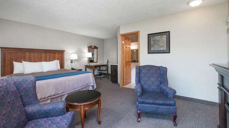 <b>Super 8 Hotel Port Elgin Room</b>. Images powered by <a href="https://iceportal.shijigroup.com/" title="IcePortal" target="_blank">IcePortal</a>.