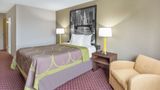 Super 8 Hebron Lowell Area Room