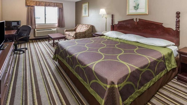 <b>Super 8 Yorkville Room</b>. Images powered by <a href="https://iceportal.shijigroup.com/" title="IcePortal" target="_blank">IcePortal</a>.