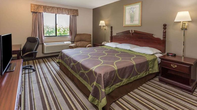 <b>Super 8 Yorkville Room</b>. Images powered by <a href="https://iceportal.shijigroup.com/" title="IcePortal" target="_blank">IcePortal</a>.
