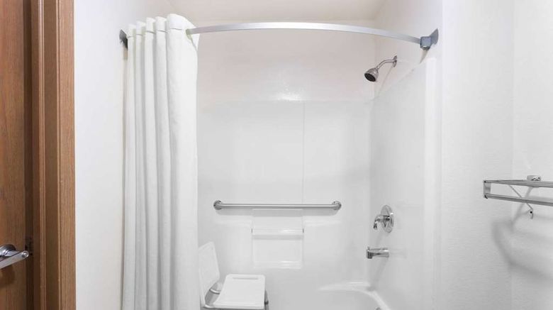 <b>Super 8 Yorkville Room</b>. Images powered by <a href="https://iceportal.shijigroup.com/" title="IcePortal" target="_blank">IcePortal</a>.