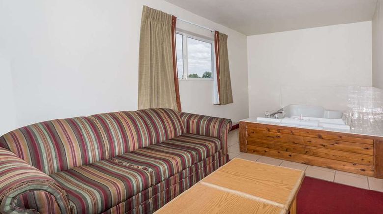 <b>Super 8 Fruita Suite</b>. Images powered by <a href="https://iceportal.shijigroup.com/" title="IcePortal" target="_blank">IcePortal</a>.