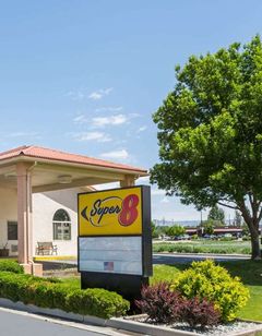 Super 8 Fruita