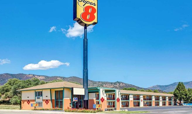 Super 8 Yreka Exterior