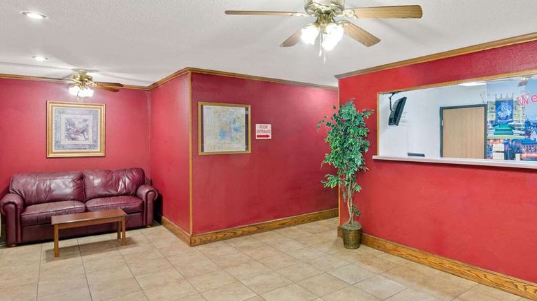<b>Super 8 Riverside/Kansas City Lobby</b>. Images powered by <a href="https://iceportal.shijigroup.com/" title="IcePortal" target="_blank">IcePortal</a>.