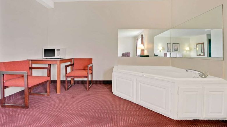 <b>Super 8 Riverside/Kansas City Suite</b>. Images powered by <a href="https://iceportal.shijigroup.com/" title="IcePortal" target="_blank">IcePortal</a>.