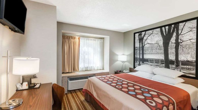 <b>Super 8 Schenectady Room</b>. Images powered by <a href="https://iceportal.shijigroup.com/" title="IcePortal" target="_blank">IcePortal</a>.