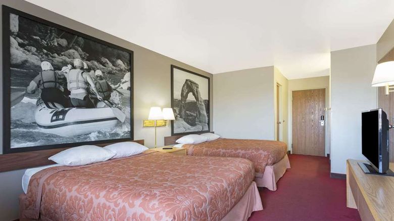 <b>Super 8 Green River Room</b>. Images powered by <a href="https://iceportal.shijigroup.com/" title="IcePortal" target="_blank">IcePortal</a>.