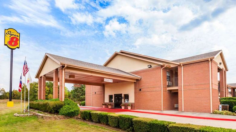 Super 8 Mount Vernon Exterior. Images powered by <a href="https://iceportal.shijigroup.com" target="_blank" rel="noopener">Ice Portal</a>.