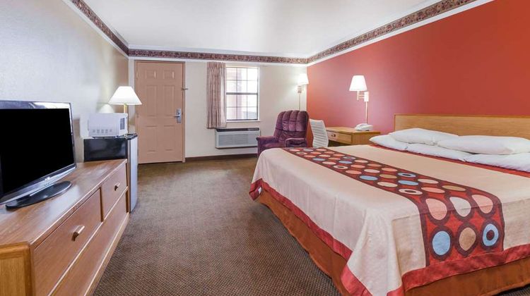 Super 8 Mount Vernon Room