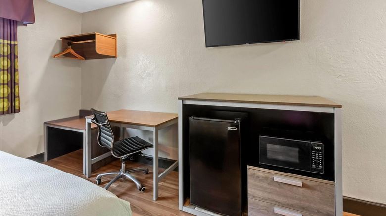 <b>Super 8 Phoenix/Mesa/Gilbert Road Room</b>. Images powered by <a href="https://iceportal.shijigroup.com/" title="IcePortal" target="_blank">IcePortal</a>.