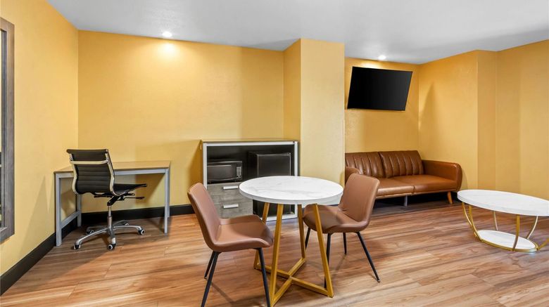 <b>Super 8 Phoenix/Mesa/Gilbert Road Suite</b>. Images powered by <a href="https://iceportal.shijigroup.com/" title="IcePortal" target="_blank">IcePortal</a>.