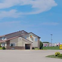 Super 8 Charles City
