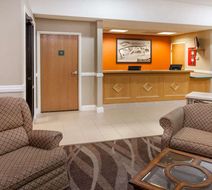 Super 8 Rochester Lobby