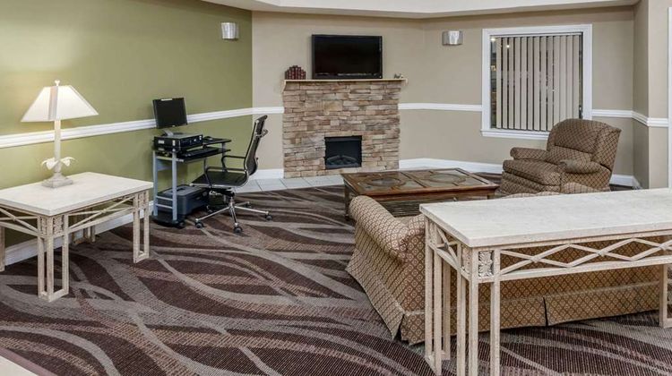Super 8 Rochester Lobby