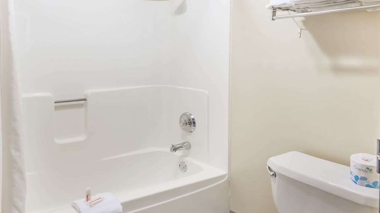 <b>Super 8 Luverne Room</b>. Images powered by <a href="https://iceportal.shijigroup.com/" title="IcePortal" target="_blank">IcePortal</a>.