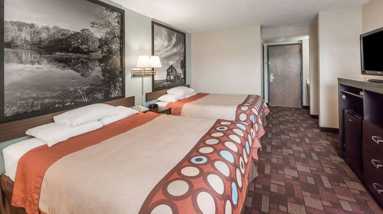 <b>Super 8 Luverne Room</b>. Images powered by <a href="https://iceportal.shijigroup.com/" title="IcePortal" target="_blank">IcePortal</a>.