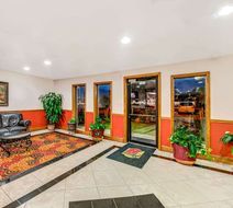 Super 8 McKinney/Plano Area Lobby