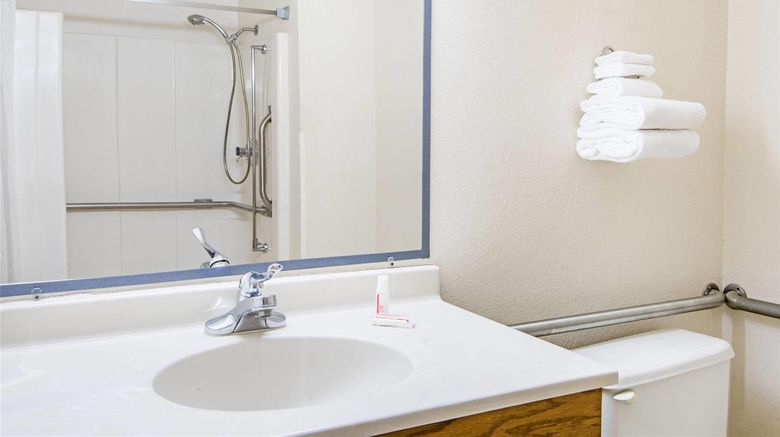 <b>Super 8 Richfield Area Room</b>. Images powered by <a href="https://iceportal.shijigroup.com/" title="IcePortal" target="_blank">IcePortal</a>.