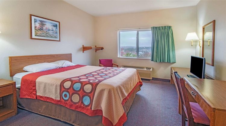 Super 8 Richfield Area Room