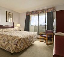 Super 8 Red Deer Room