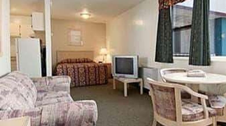 <b>Super 8 Red Deer Room</b>. Images powered by <a href="https://iceportal.shijigroup.com/" title="IcePortal" target="_blank">IcePortal</a>.
