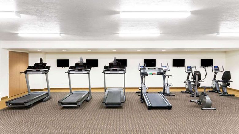<b>Super 8 Montpelier Health</b>. Images powered by <a href="https://iceportal.shijigroup.com/" title="IcePortal" target="_blank">IcePortal</a>.