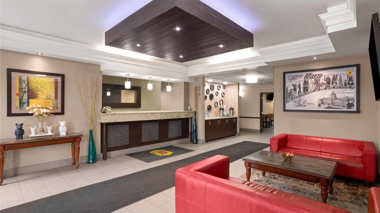 <b>Super 8 Mars/Cranberry/Pittsburgh Area Lobby</b>. Images powered by <a href="https://iceportal.shijigroup.com/" title="IcePortal" target="_blank">IcePortal</a>.