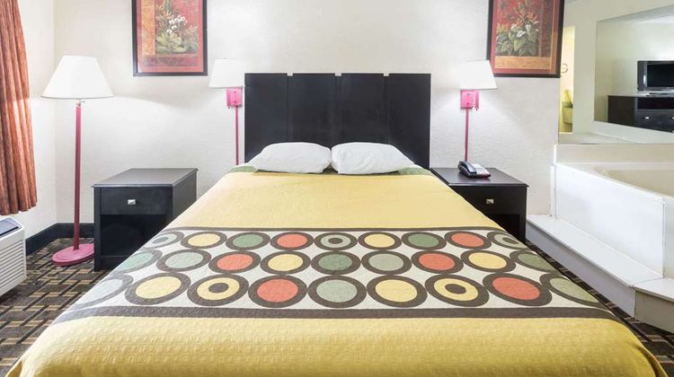 Super 8 Decatur/Lithonia/ATL Area Room