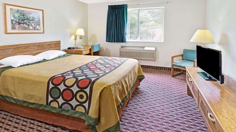 <b>Super 8 Canonsburg/Pittsburgh Area Room</b>. Images powered by <a href="https://iceportal.shijigroup.com/" title="IcePortal" target="_blank">IcePortal</a>.