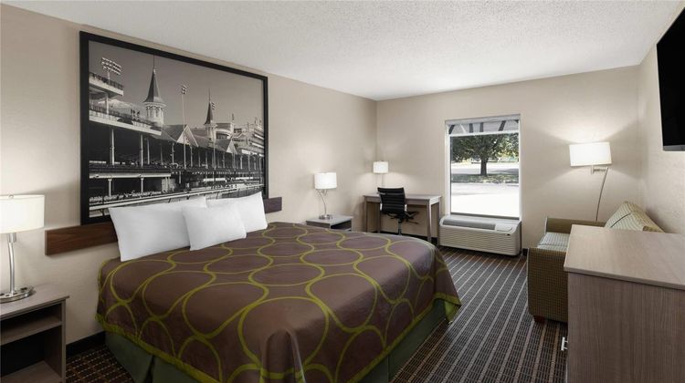 Super 8 Shepherdsville Room