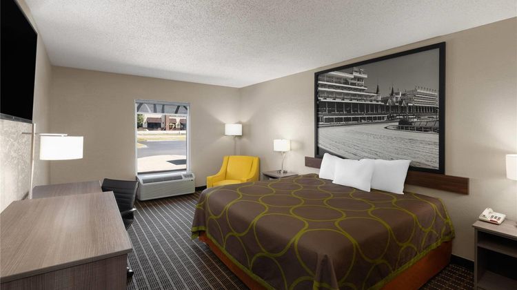 Super 8 Shepherdsville Room