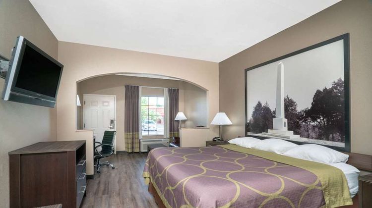 Super 8 Murfreesboro Room