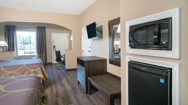 Super 8 Murfreesboro Room