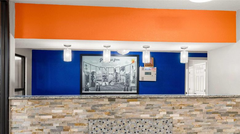 <b>Super 8 Bulls Gap Greeneville Area Lobby</b>. Images powered by <a href="https://iceportal.shijigroup.com/" title="IcePortal" target="_blank">IcePortal</a>.