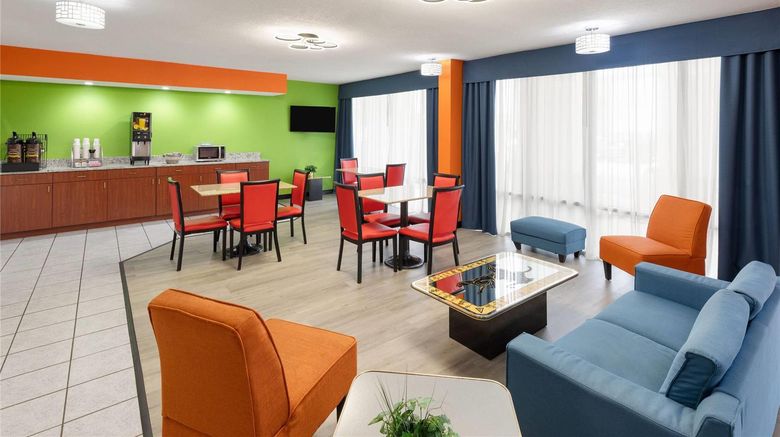 <b>Super 8 Bulls Gap Greeneville Area Lobby</b>. Images powered by <a href="https://iceportal.shijigroup.com/" title="IcePortal" target="_blank">IcePortal</a>.