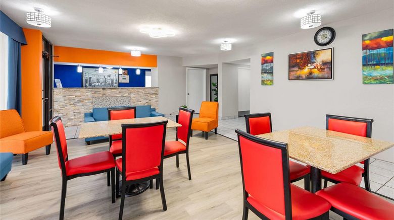 <b>Super 8 Bulls Gap Greeneville Area Lobby</b>. Images powered by <a href="https://iceportal.shijigroup.com/" title="IcePortal" target="_blank">IcePortal</a>.