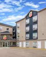 Super 8 Grande Prairie