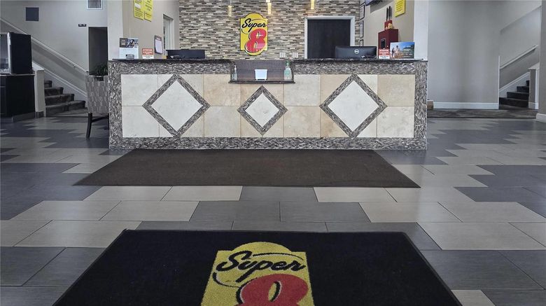 <b>Super 8 Kansas City Lobby</b>. Images powered by <a href="https://iceportal.shijigroup.com/" title="IcePortal" target="_blank">IcePortal</a>.