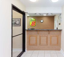 Super 8 Decatur/Dntn/Atlanta Area Lobby