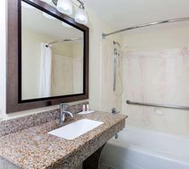Super 8 Decatur/Dntn/Atlanta Area Room