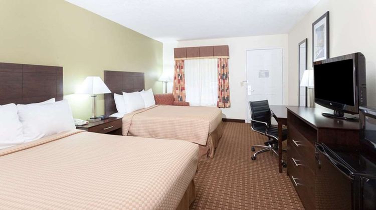 Super 8 Decatur/Dntn/Atlanta Area Room
