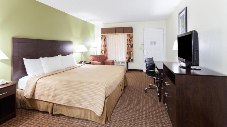 Super 8 Decatur/Dntn/Atlanta Area Room