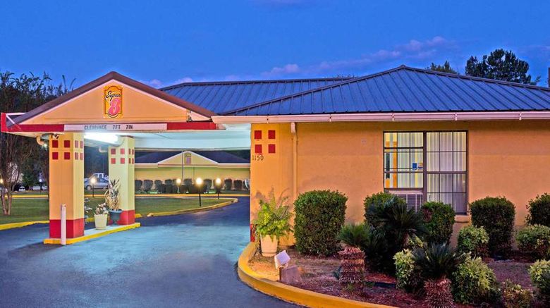 <b>Super 8 Chipley Exterior</b>. Images powered by <a href="https://iceportal.shijigroup.com/" title="IcePortal" target="_blank">IcePortal</a>.